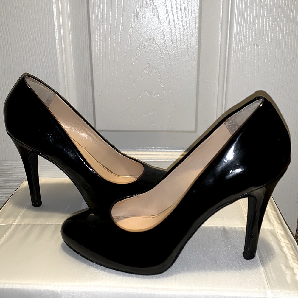 Beautiful Black Heels! Used a couple of times but in great condition.